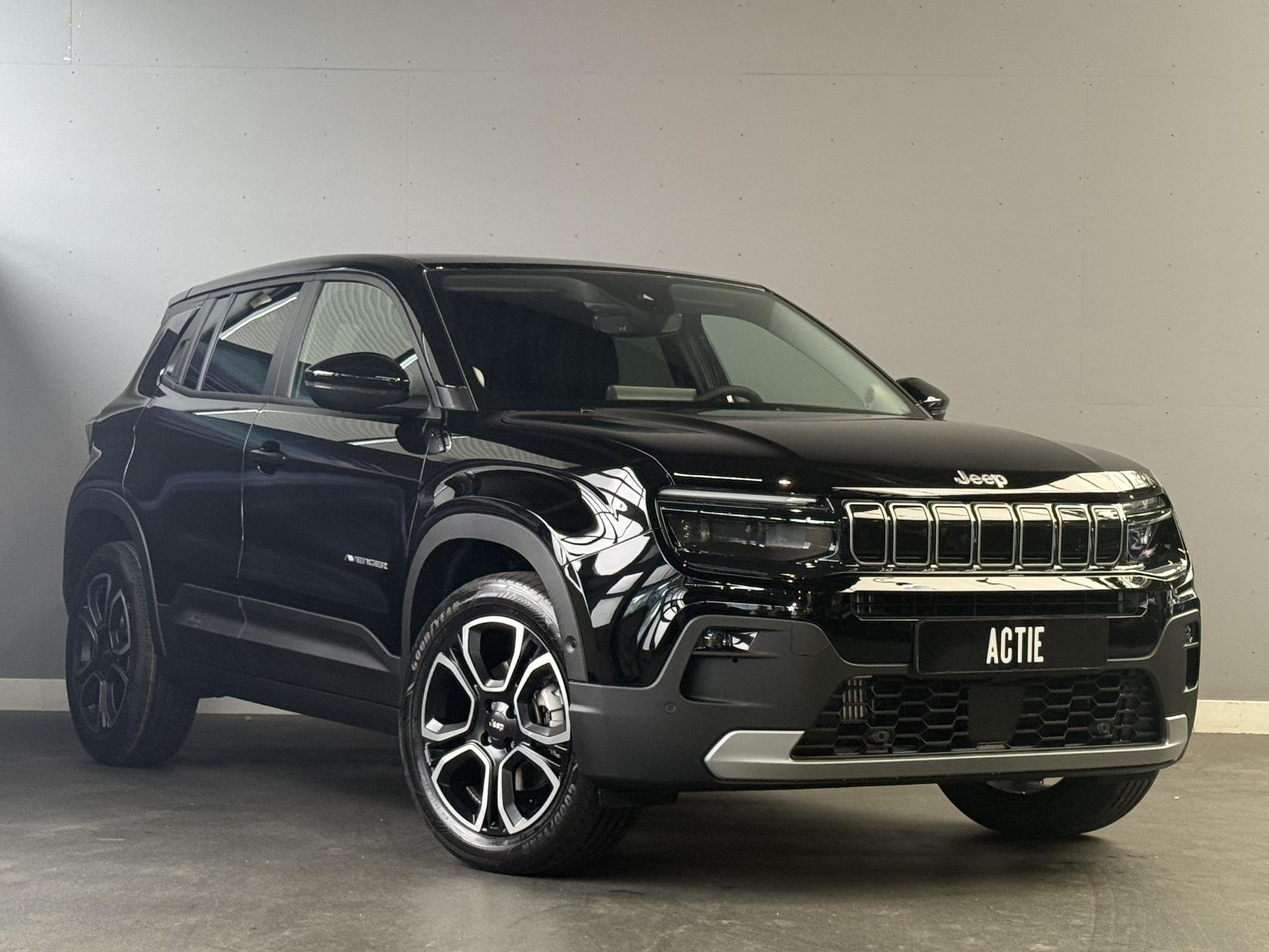 Jeep Avenger 1.2 e-Hybrid Summit 2+6 jaar garantie, 12 maanden, Euro 6, 1199 cc, Zwart
