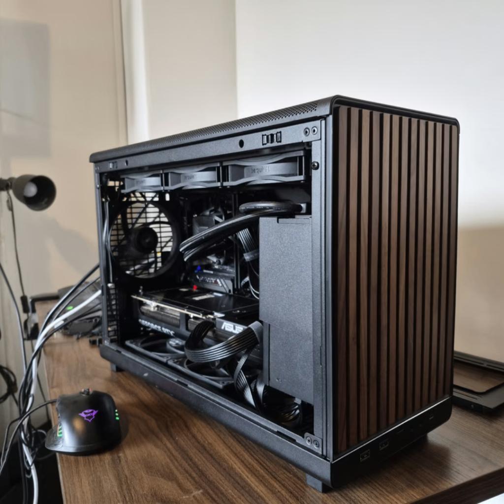 Gaming PC // RTX 5080 & AMD 7 9800X3D & 2TB 9100 Pro, AMD Ryzen 7 9800X3D, 7604 HM, 32 GB, DTGParts.Business@gmail.com