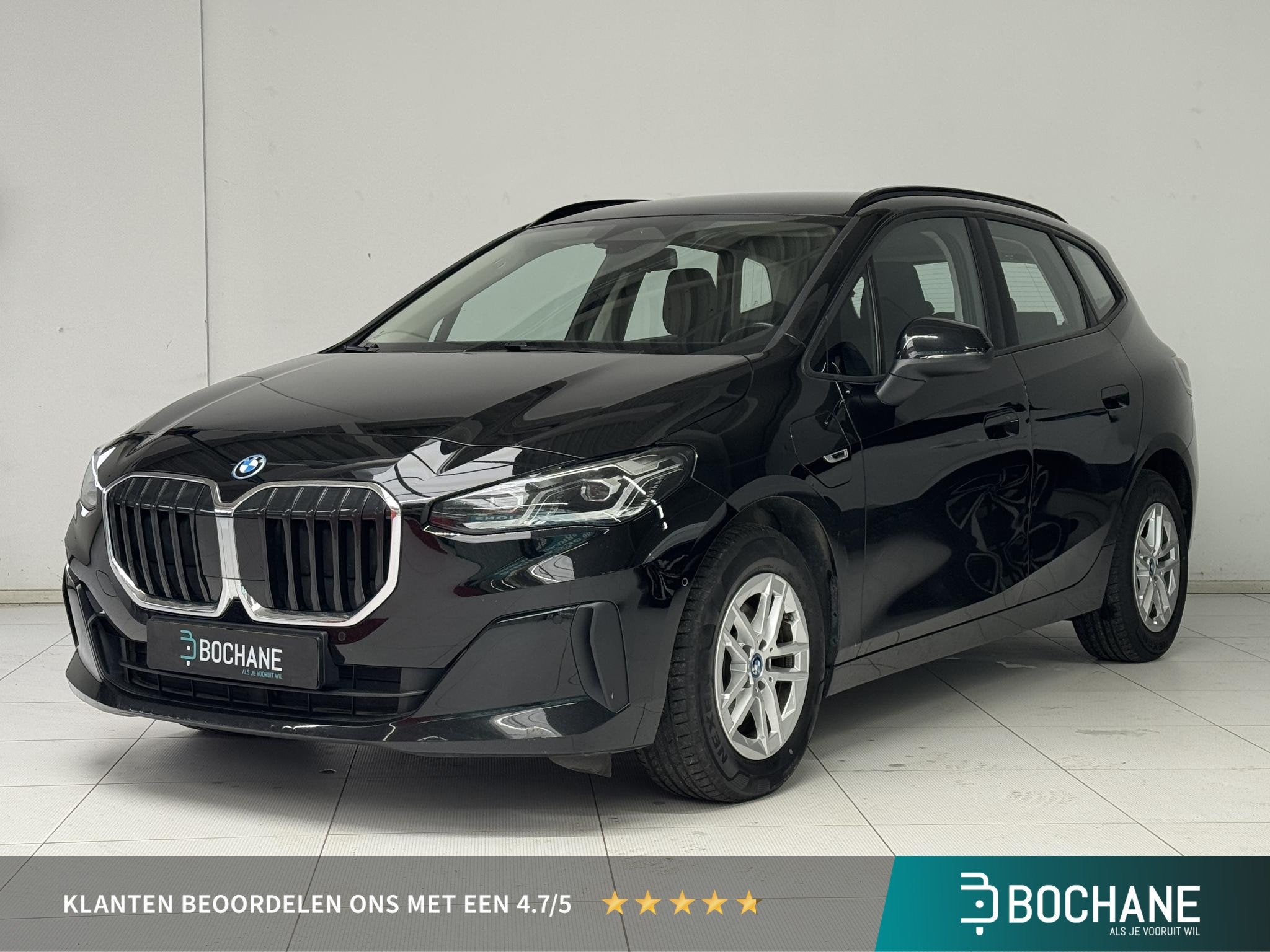 BMW 2-serie Active Tourer 225e xDrive | Navigatie | Achterui, Auto's, Automaat, Gebruikt, 150 min, Zwart