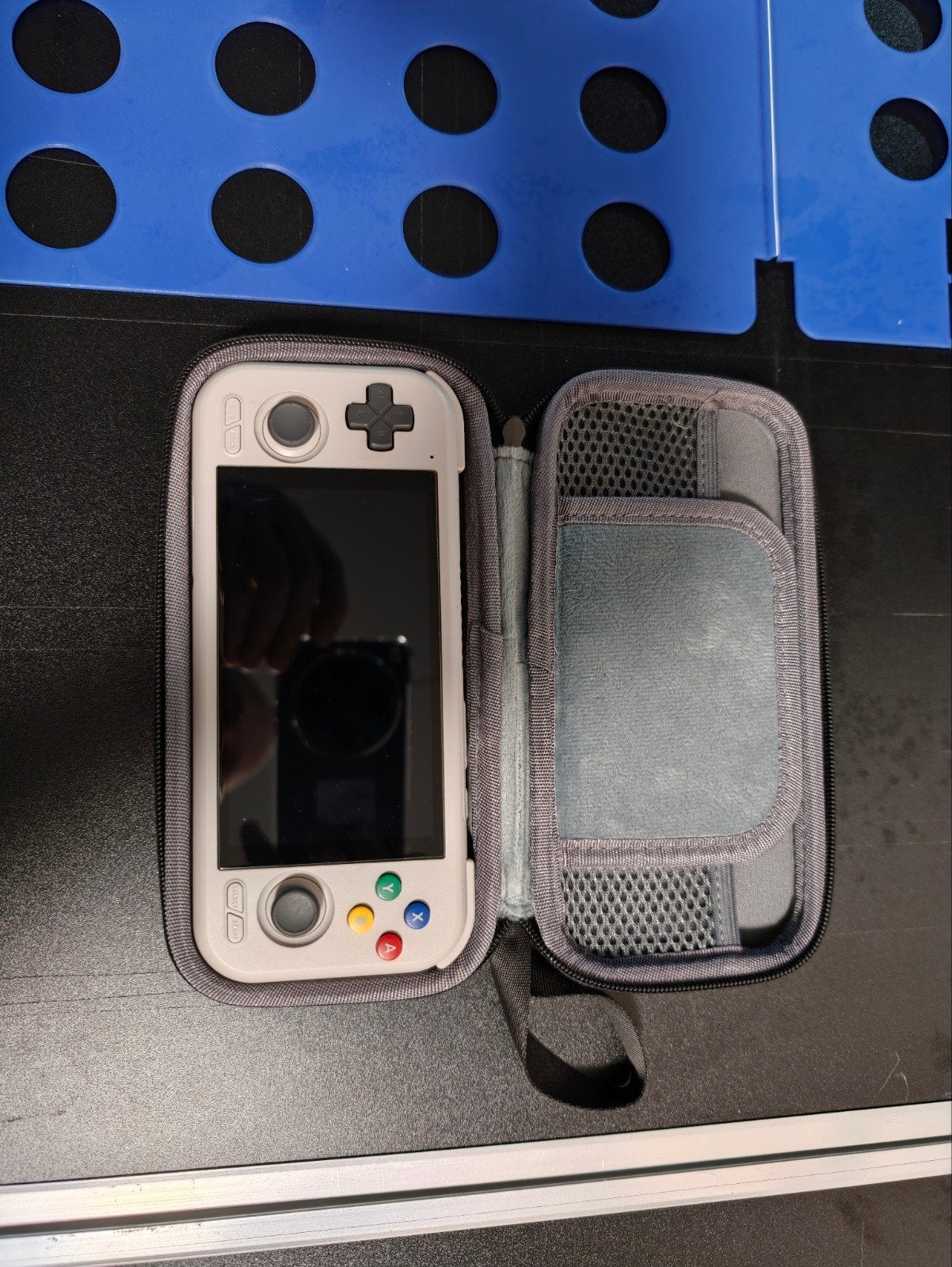 Retroid Pocket 4 Pro Handheld Console compleetl, Ophalen of Verzenden, Retroid, Zo goed als nieuw