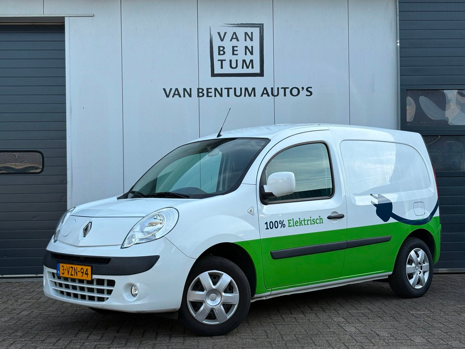 Renault Kangoo Express Z.E. Airco ! BATTERY 67% !, Stof, Gebruikt, Wit, Origineel Nederlands