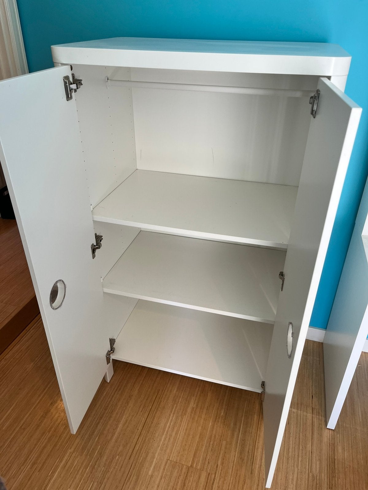 Ikea Busunge kledingkast H139xB80xD52cm, Ophalen, Gebruikt, Kast, 50 tot 70 cm