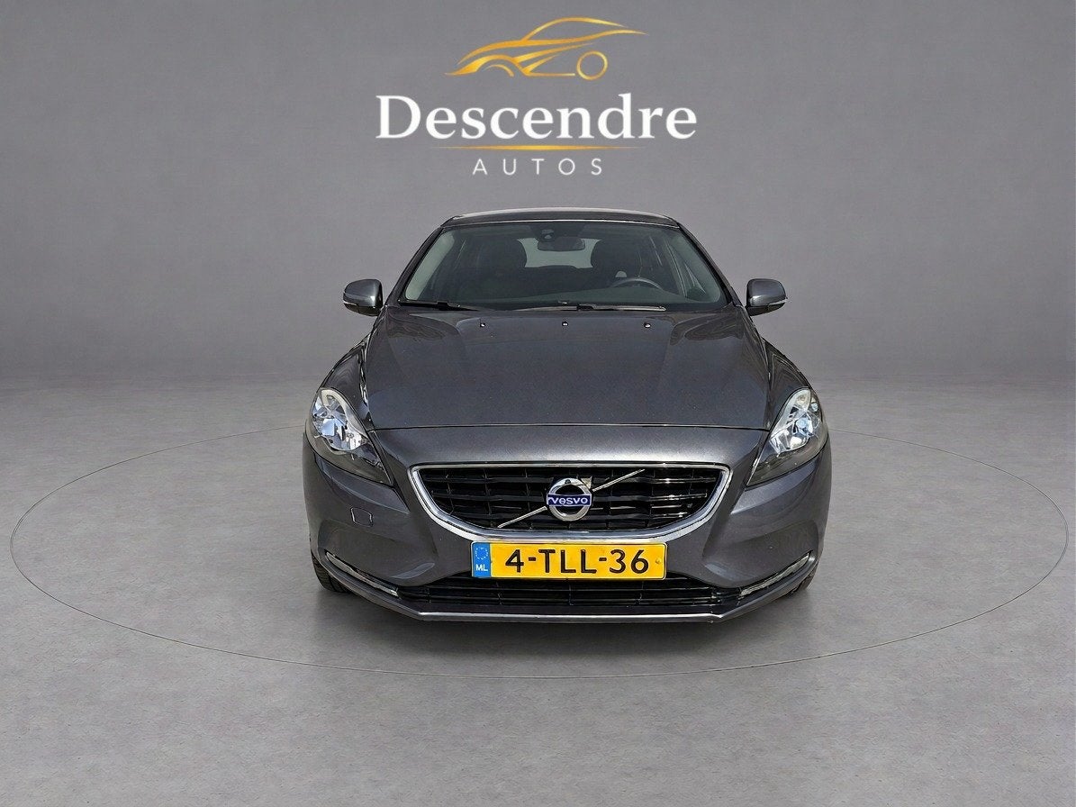 Volvo V40 1.6 T3 Momentum (bj 2014), Voorwielaandrijving, Gebruikt, 4 cilinders, Leder en Stof