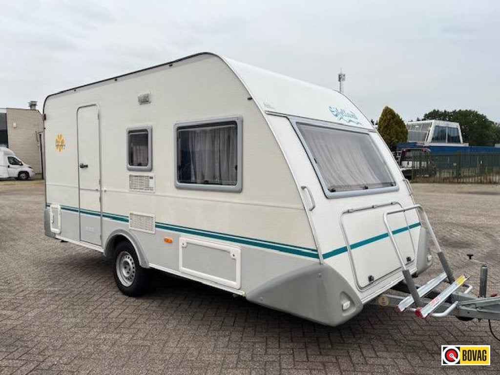 Eifelland Holiday 415 TM Incl. Voortent en Luifel, Overige typen, Bedrijf, Treinzit, 750 - 1000 kg