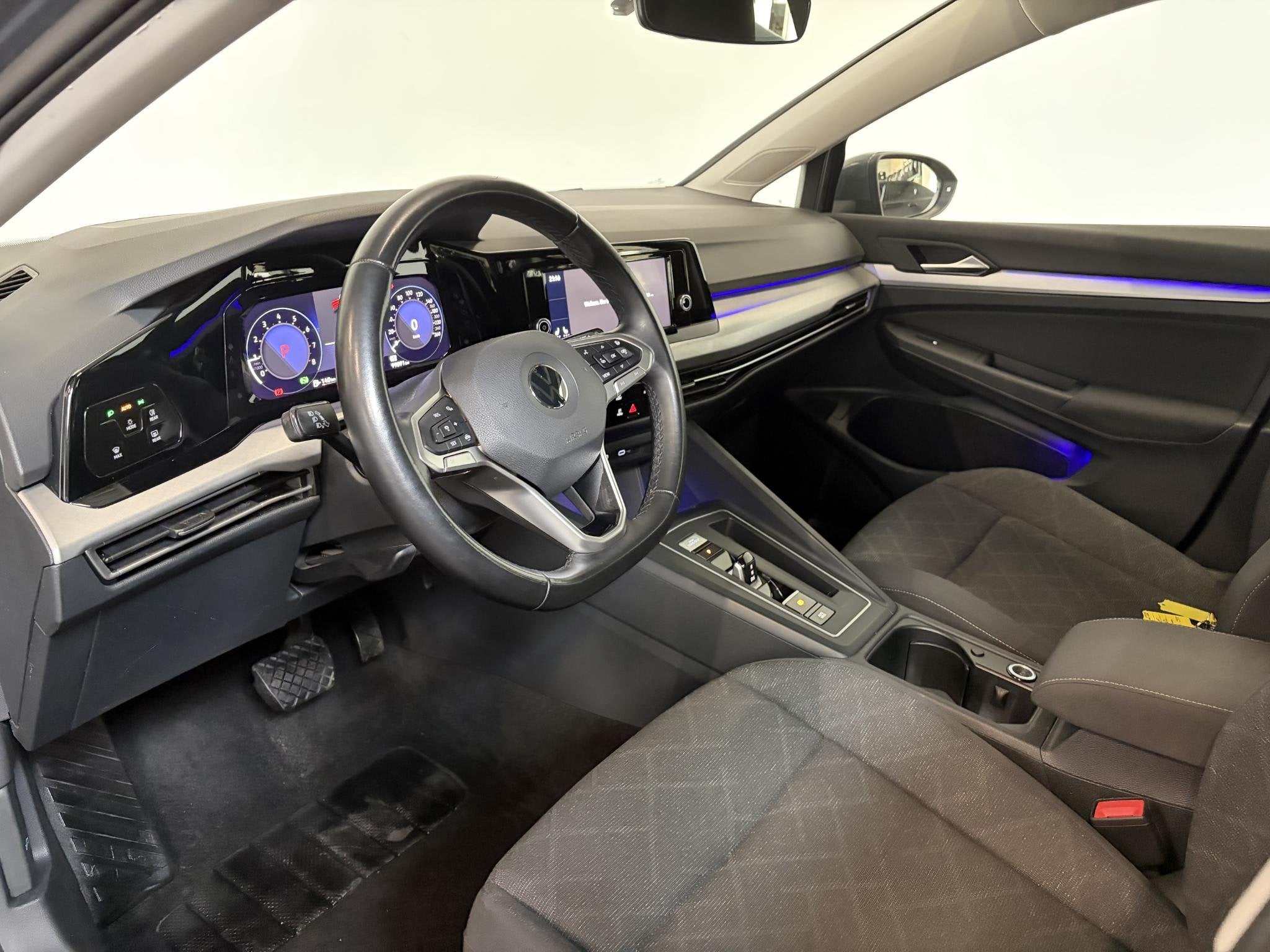 Volkswagen Golf 1.0 eTSI 110pk Automaat Life Climate control, Auto's, Stof, Gebruikt, 122 pk, 1202 kg