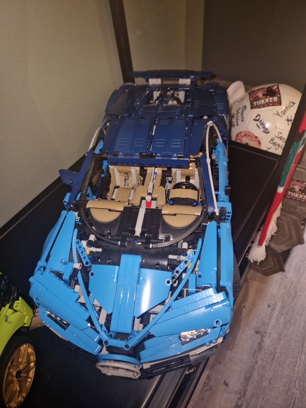 LEGO Technic Bugatti Chiron, Ophalen, Zo goed als nieuw