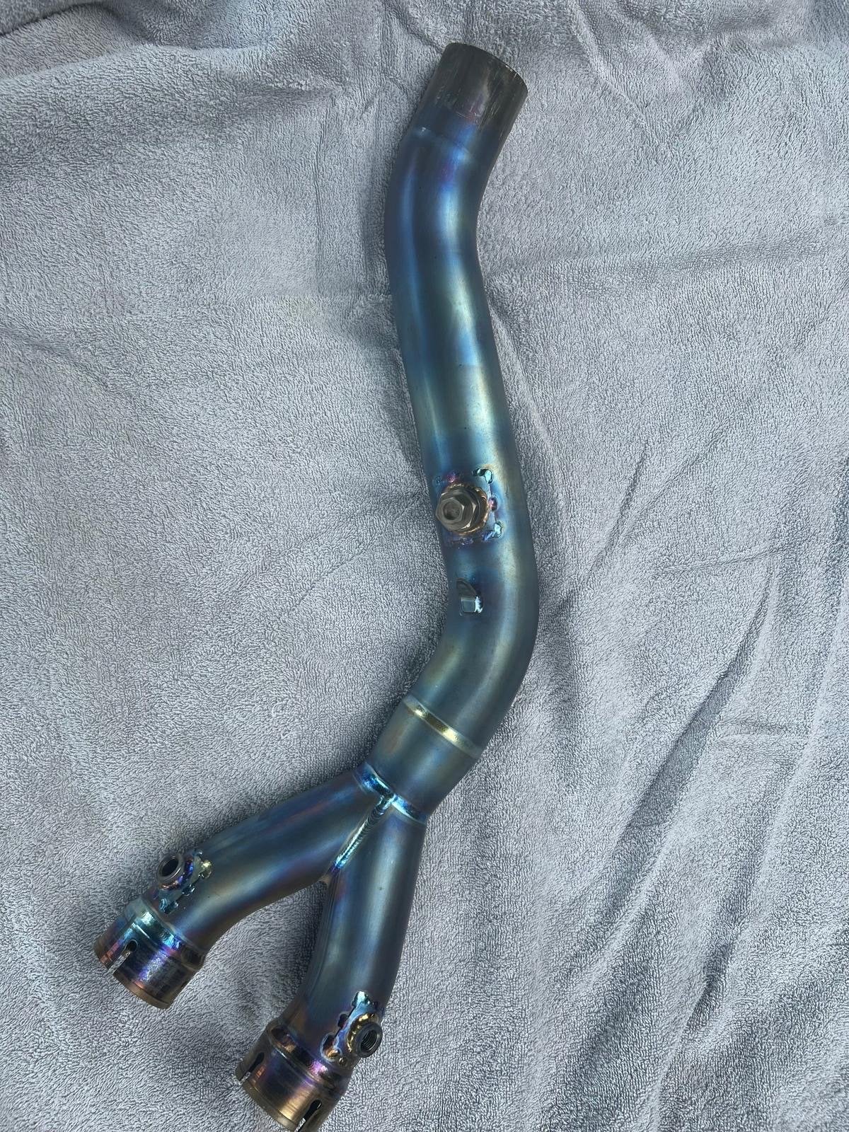 Titanium Akrapovic Linkpipe Yamaha R1 2015-2025, Ophalen, Gebruikt