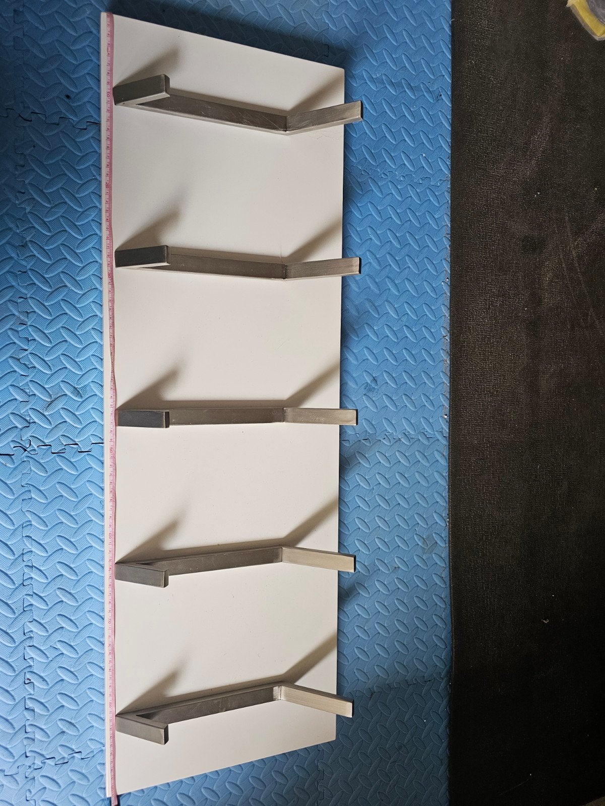 Witte wandkapstok met metalen haken, Gebruikt, 100 tot 150 cm, Metaal, Ophalen