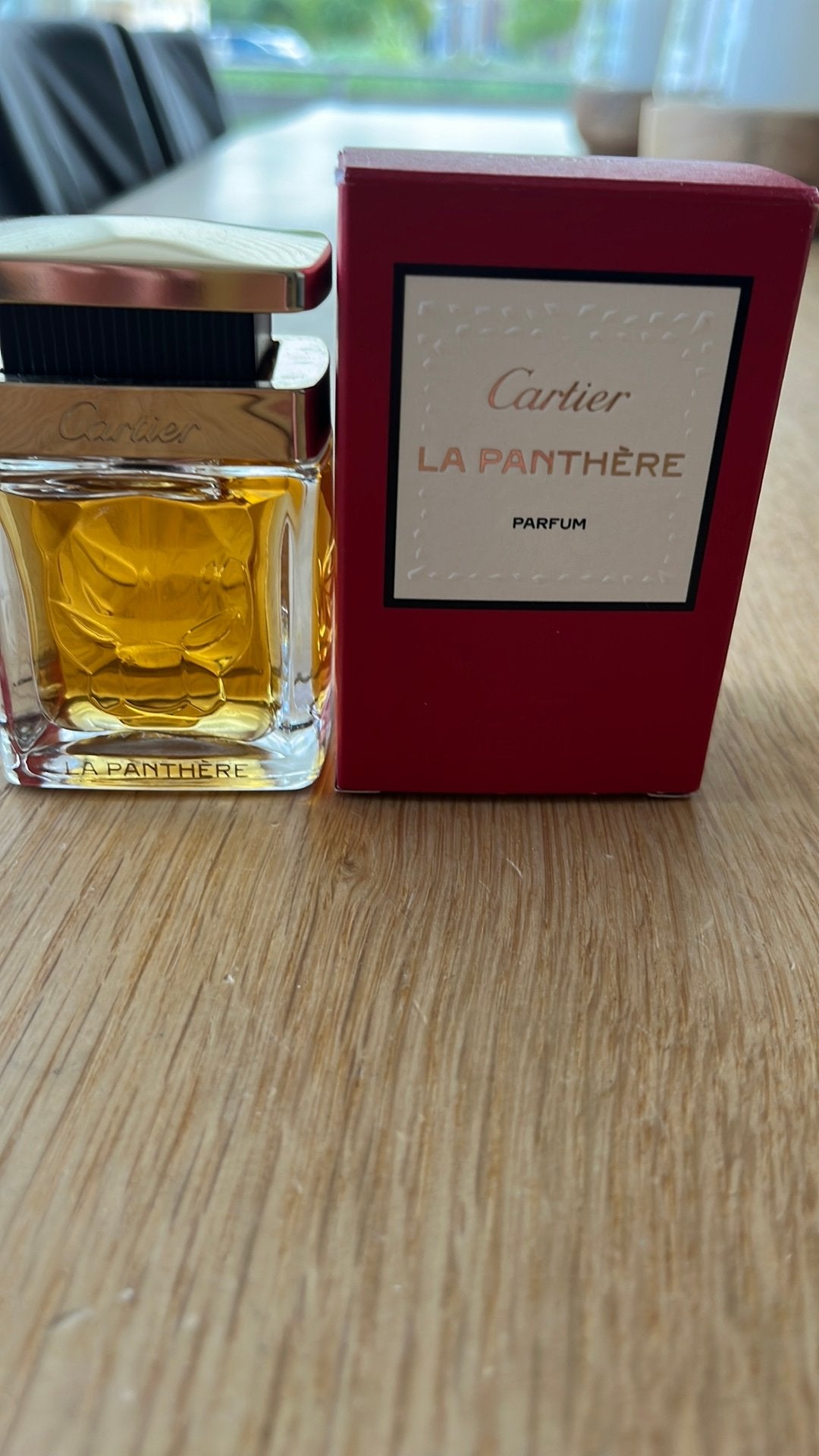 Cartier la Panthere, Ophalen, Zo goed als nieuw