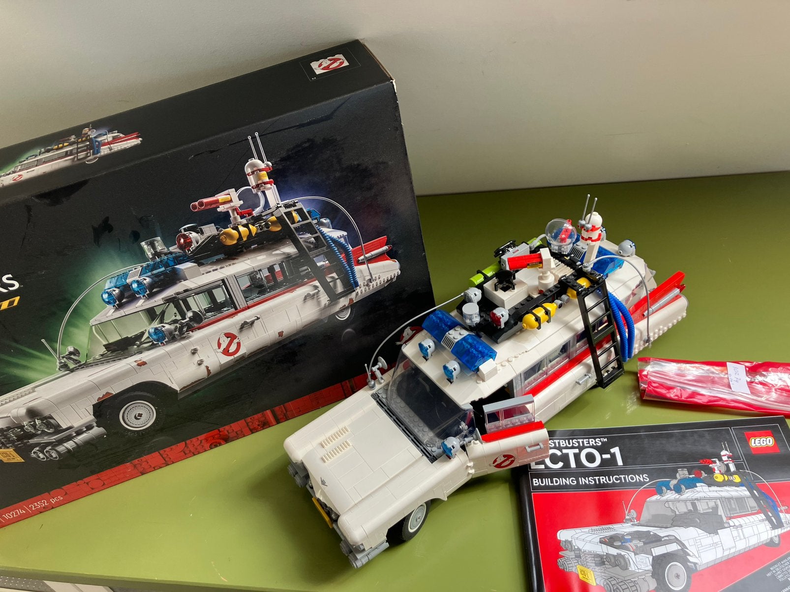 Lego 10274 Ghostbusters Ecto-1, Kinderen en Baby's, Speelgoed | Duplo en Lego, Lego, Ophalen of Verzenden, Zo goed als nieuw, Icons