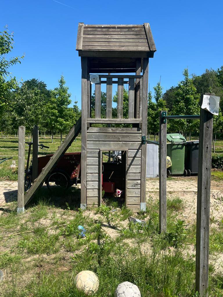 Houten Speeltoestel met brandweerpaal en duikelstangen, Ophalen of Verzenden, Gebruikt, Klimwand