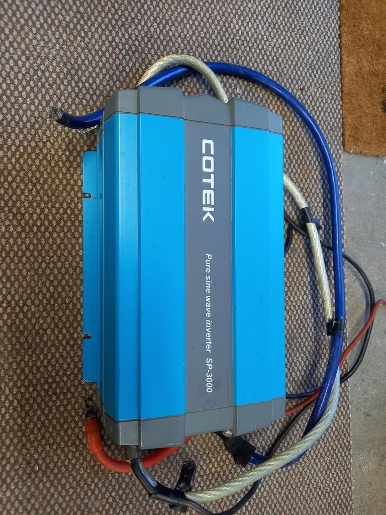 Cotek omvormer 12 V naar 230 V 3000 Watt zuivere sinus, Ophalen of Verzenden, Zo goed als nieuw, Overige typen