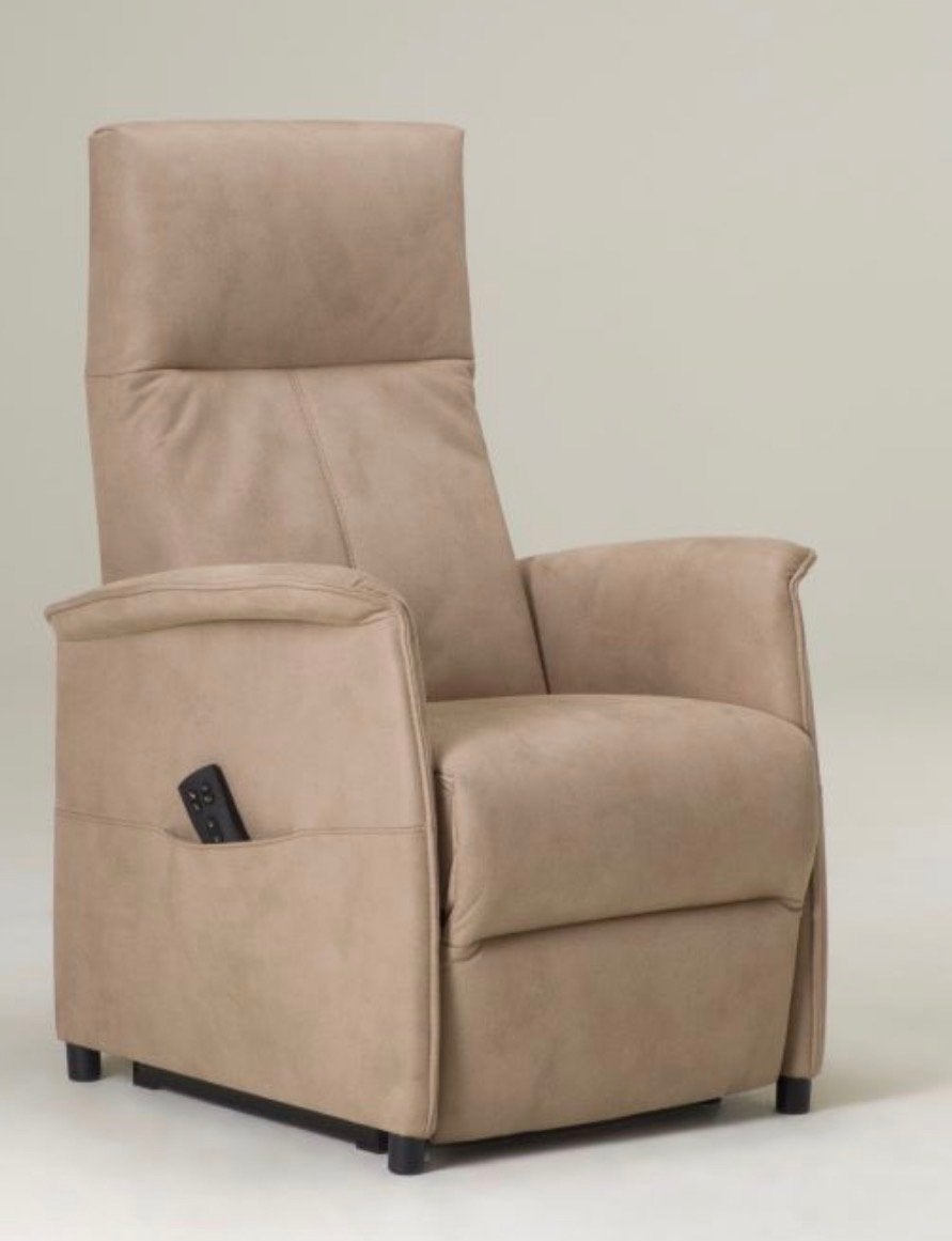 Comfortabele relaxstoel - elektrisch, Ophalen, Zo goed als nieuw, Stof, 75 tot 100 cm