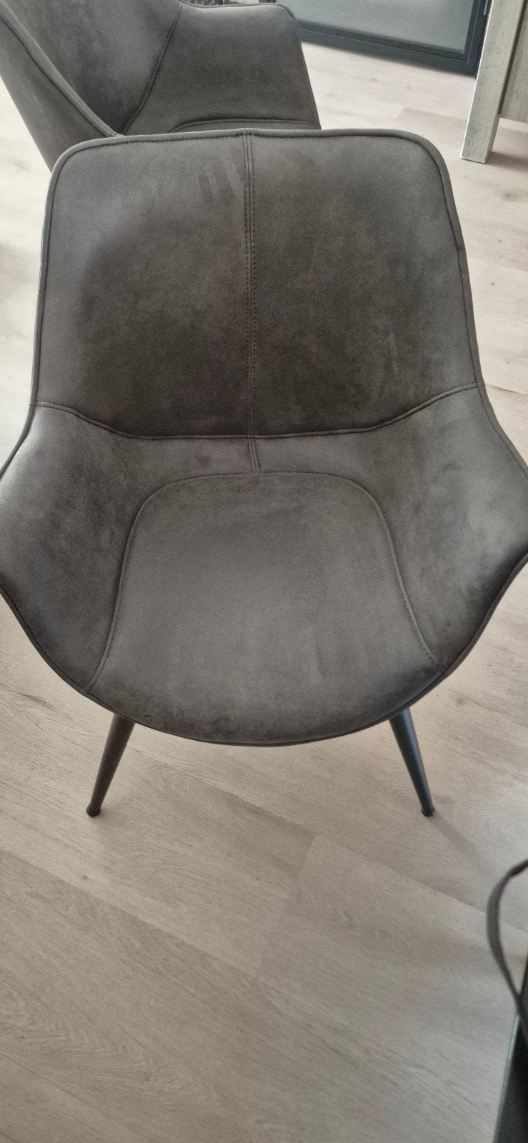4 leuke eetkamer stoelen, Ophalen, Gebruikt, Grijs, Vier