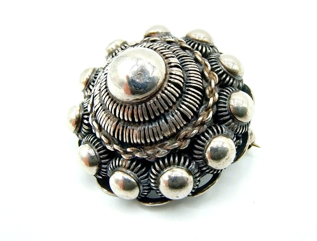 Zilveren Zeeuwse knop broche, Gebruikt, Info@zilverwebsite.nl, Verzenden, Minder dan 4 cm