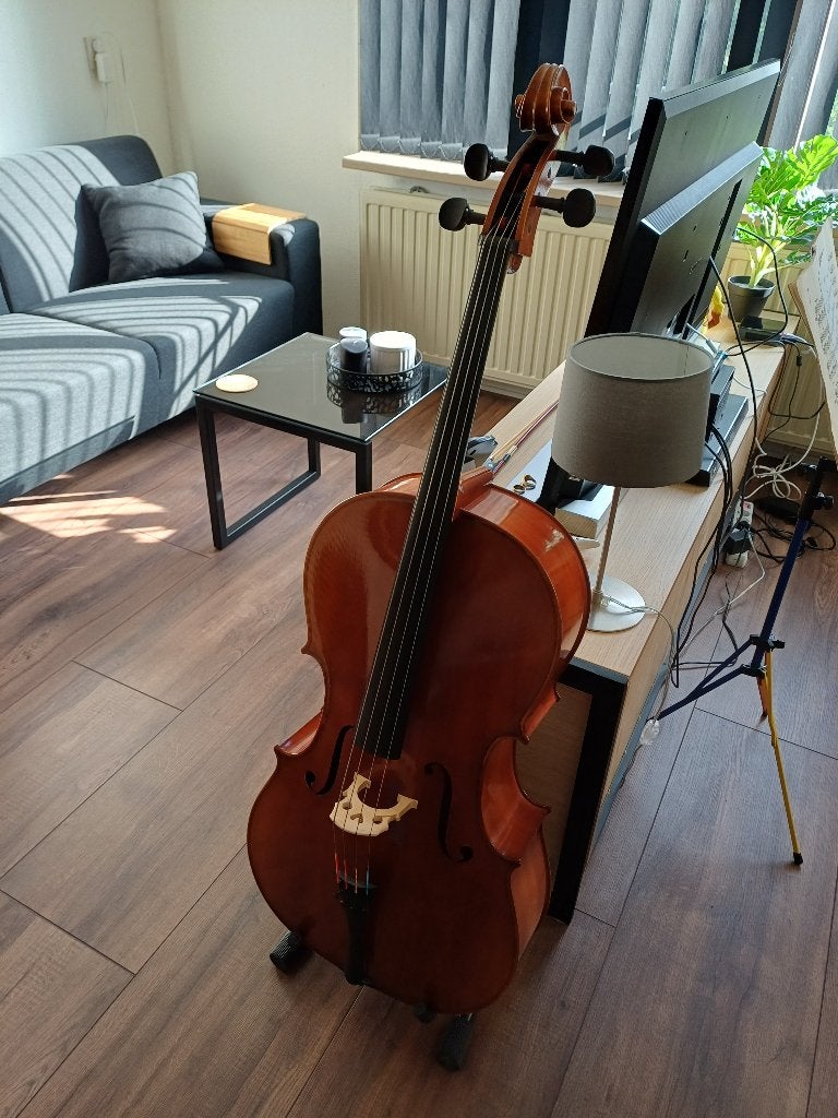 Heinrich Gill W1 Stradivarius, Ophalen, Zo goed als nieuw, 4/4-cello, Met koffer