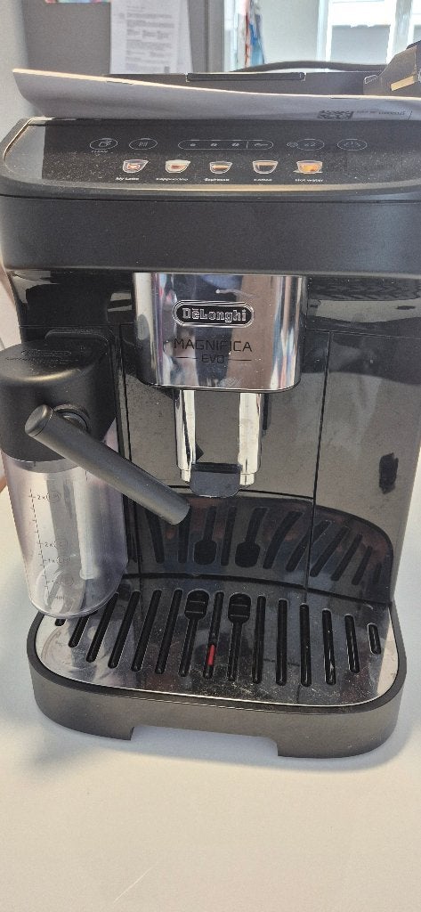 DELONGHI Magnifica Evo ECAM290.61.B, Ophalen, Koffiemachine, Zo goed als nieuw, 4 tot 10 kopjes