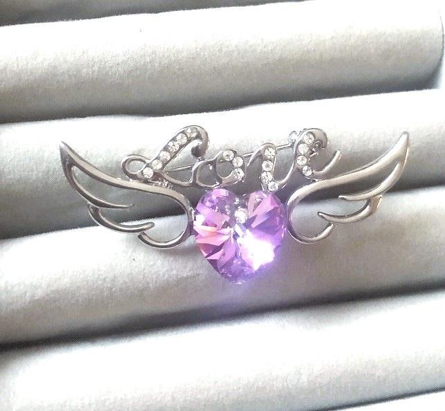 Broche hart - love - engel vleugels witgoud met kristallen, Sieraden, Tassen en Uiterlijk, Met kristal, Overige materialen, 4 tot 7 cm