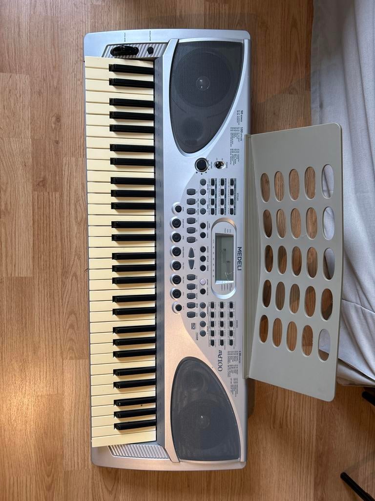 Medeli MD100 Keyboard - Ideaal voor beginners, Muziek en Instrumenten, Keyboards, Ophalen, Medeli, Aanslaggevoelig, 61 toetsen