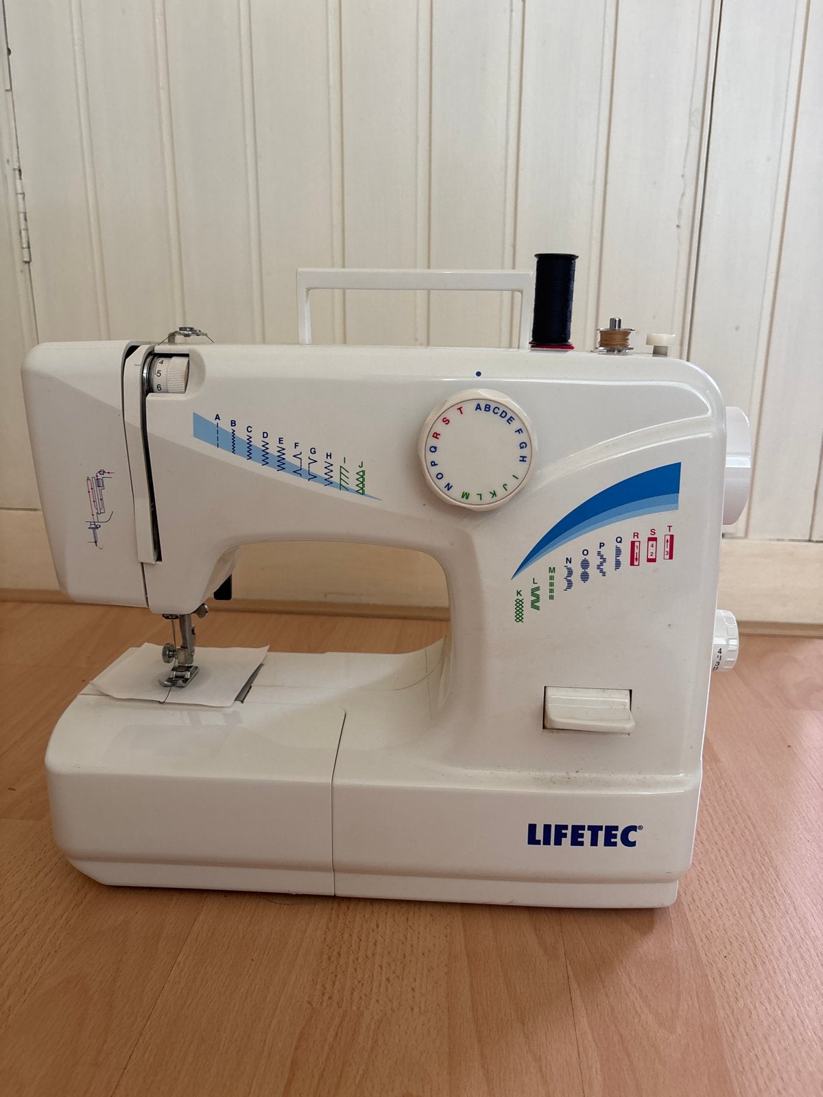 Lifetec LT10964 Naaimachine met handleiding, Ophalen, Gebruikt, Naaimachine, Overige merken