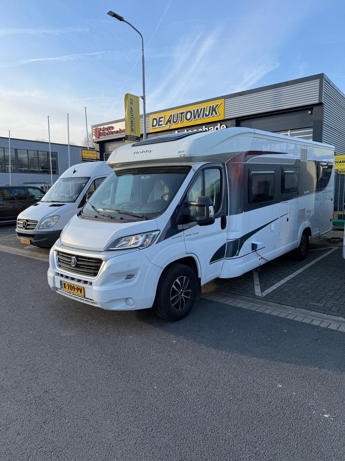 Hobby T709 HGE | Luxe Half-integraal Camper, Caravans en Kamperen, Ringverwarming, Fiat, Hobby, Tot en met 2