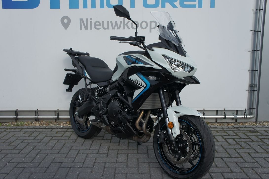 KAWASAKI VERSYS 650 (bj 2026) 2.931 km, Motoren, 2 cilinders, 649 cc, Bedrijf, Onbekend