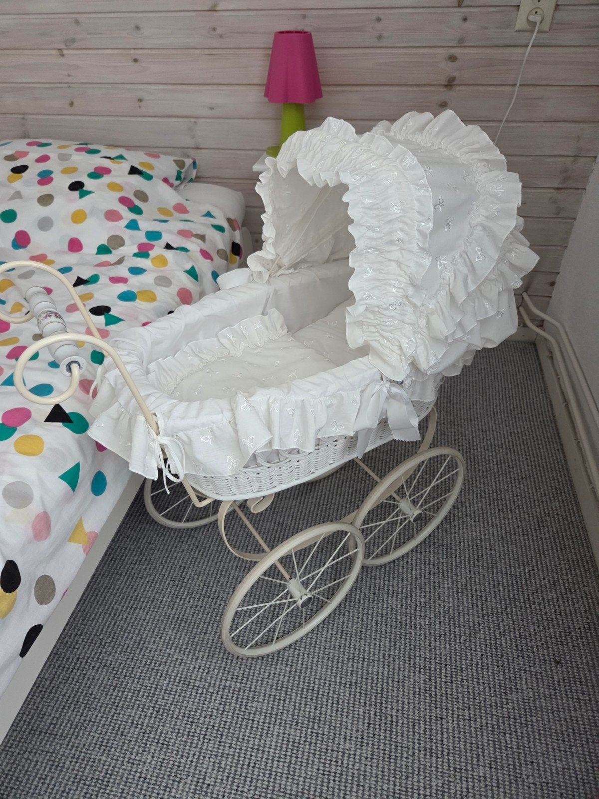 Klassieke poppenwagen mooi bekleed, Ophalen, Babypop