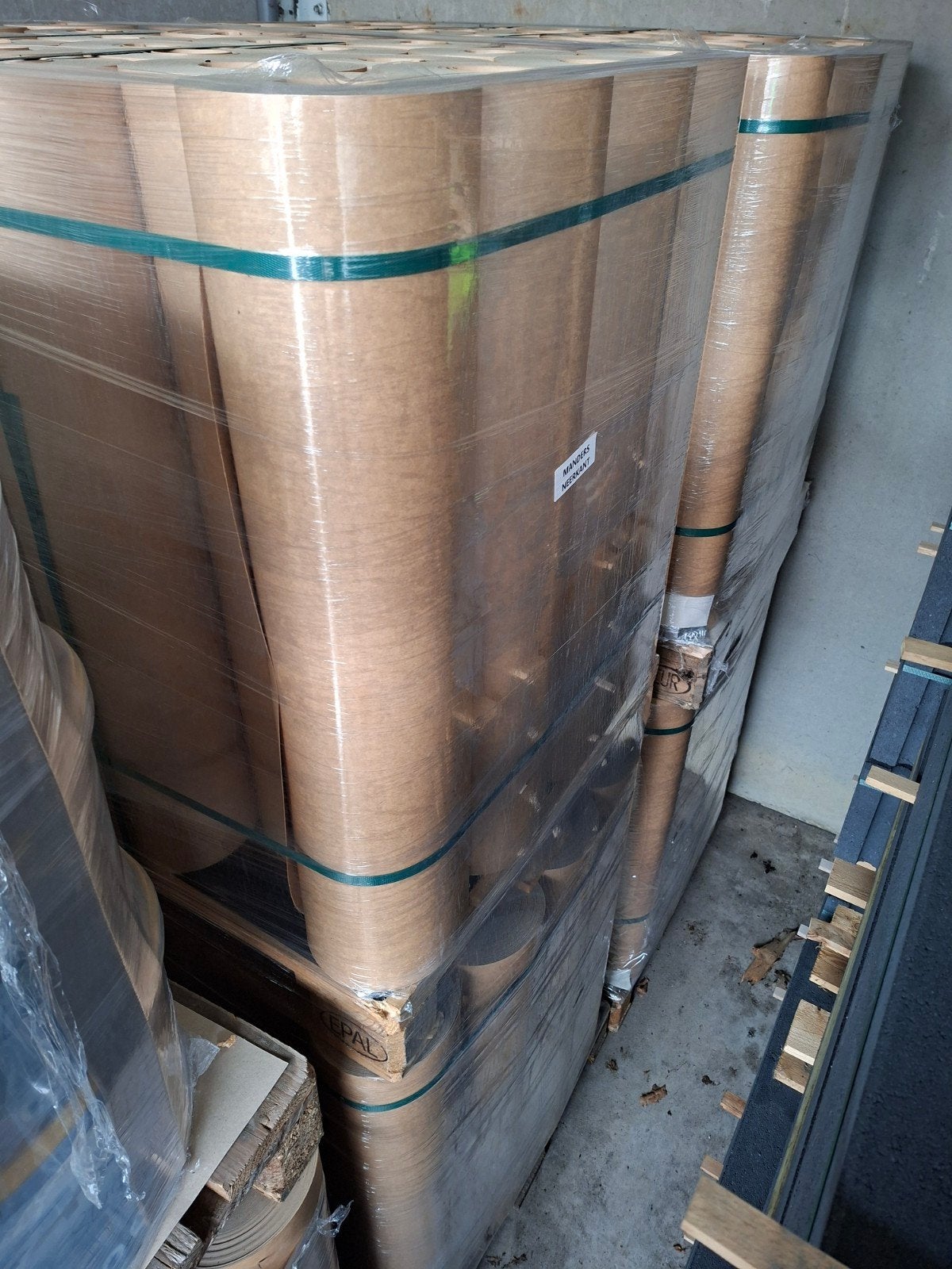 PALLET aanbieding stucloper dikke kwaliteit 90 cm hoog, Ophalen, Nieuw, 15 m² of meer, Overige typen