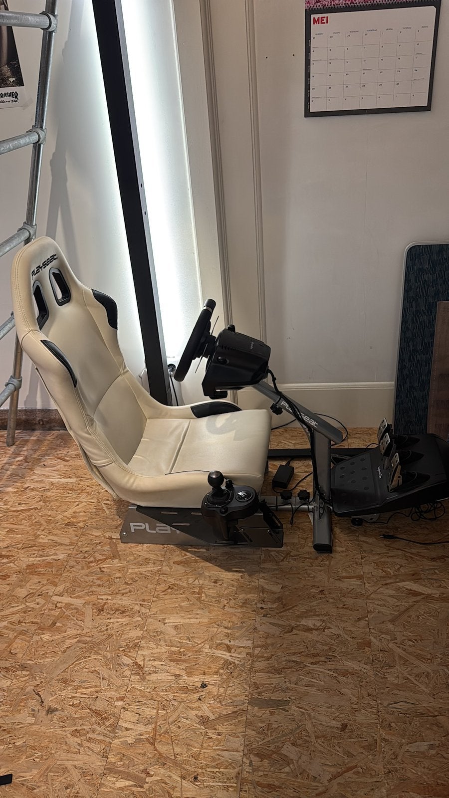 Playseat + logitech g920 met pook, Spelcomputers en Games, Spelcomputers | Overige Accessoires, Ophalen, Zo goed als nieuw