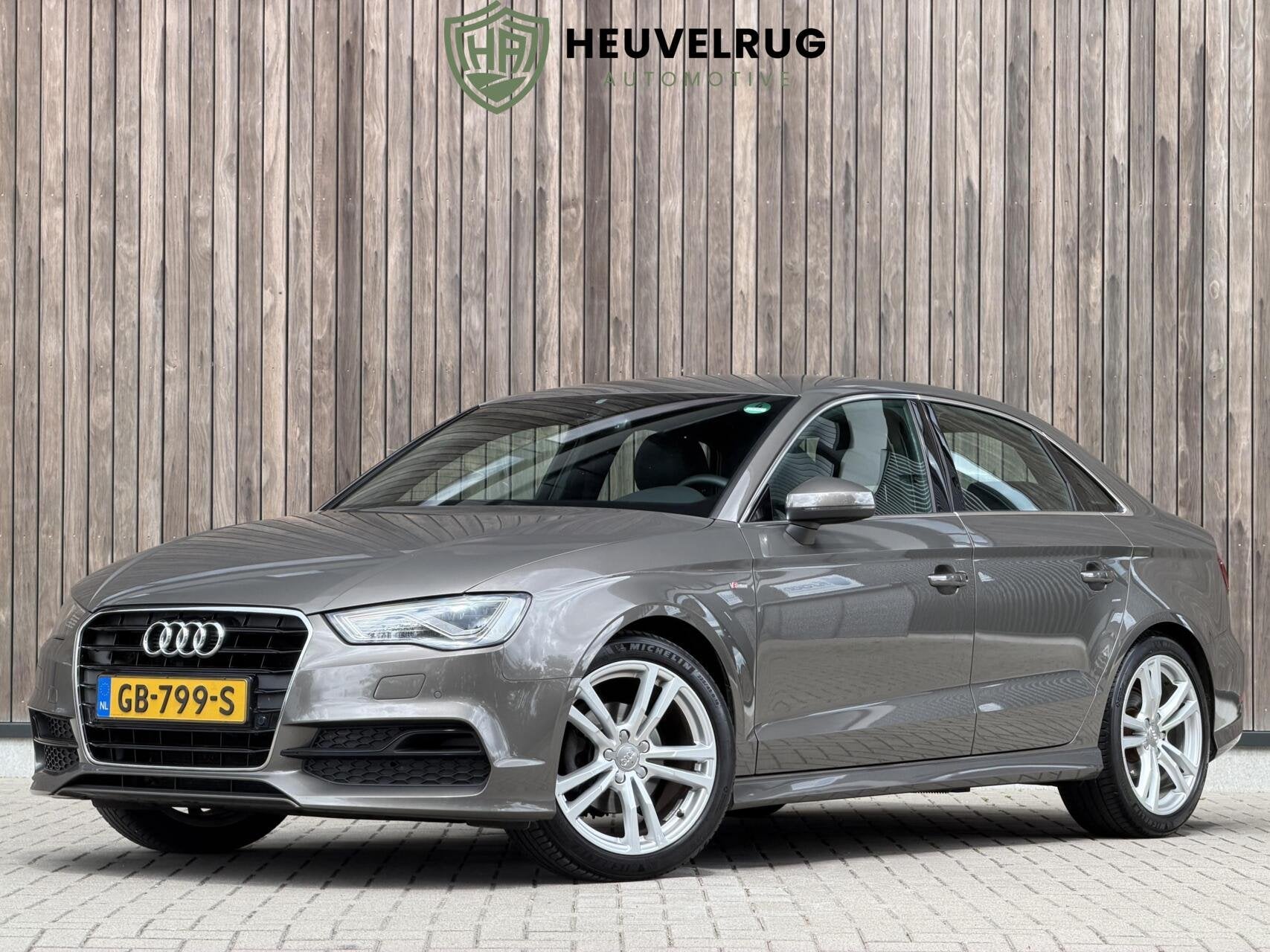 Audi A3 Limousine 1.4 TFSI 150PK | S-LINE | B&Q | CARPLAY |, Auto's, Audi, Stof, Gebruikt, 4 cilinders, 150 pk