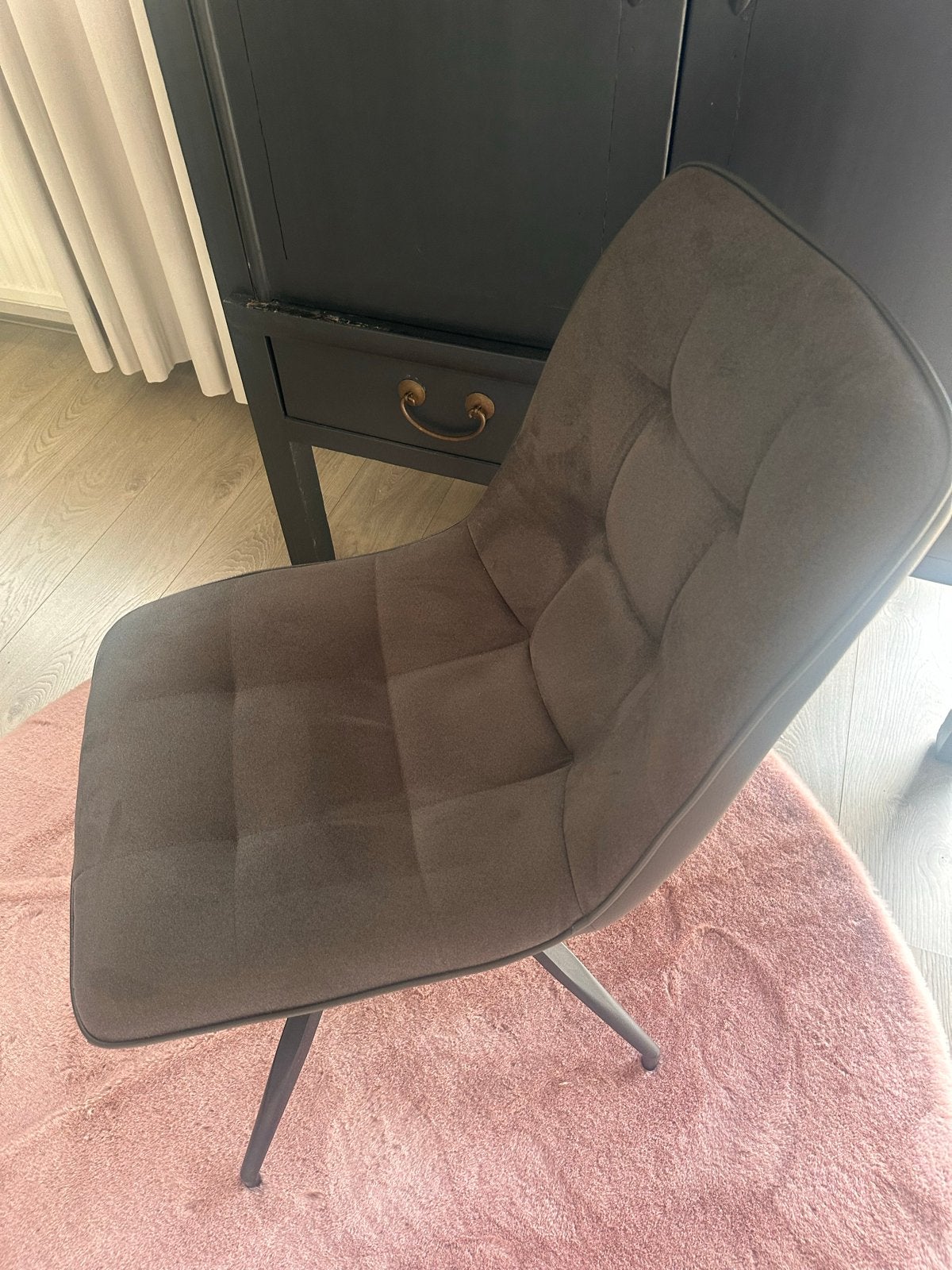 4 Comfortabele eetkamerstoelen - Microvezel &  KunstLeer, Huis en Inrichting, Ophalen, Zo goed als nieuw, Vier, Grijs