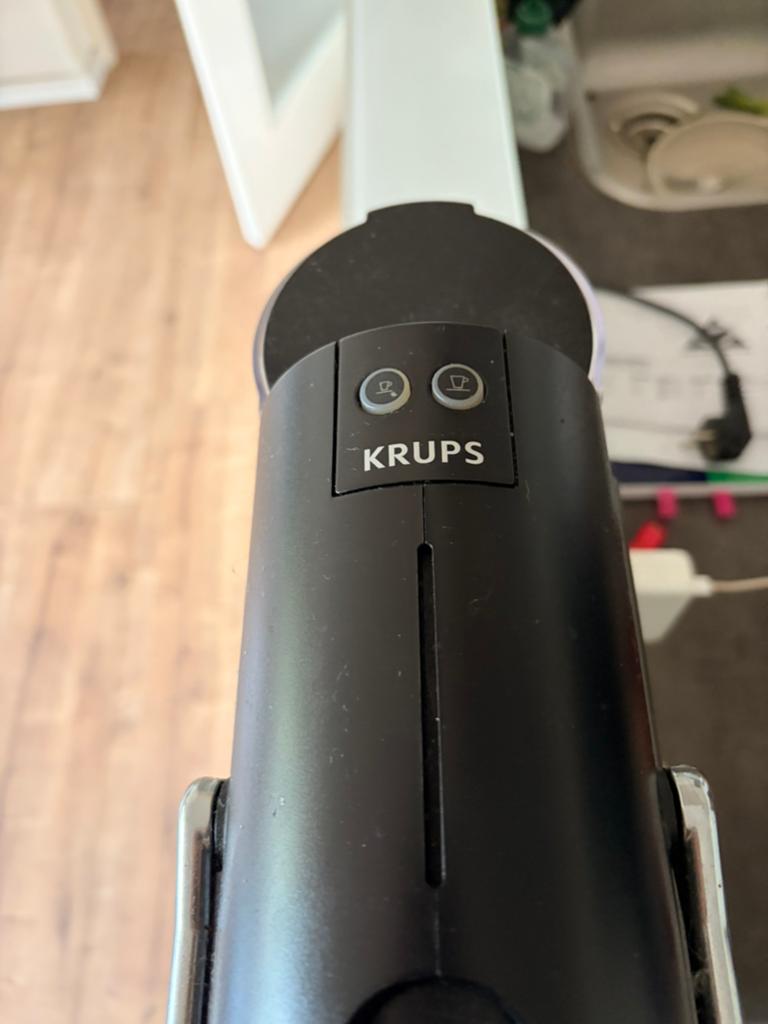 Krups Nespresso Essenza Mini - Compacte Espresso Machine, Ophalen, Espresso apparaat, Zo goed als nieuw, 1 kopje