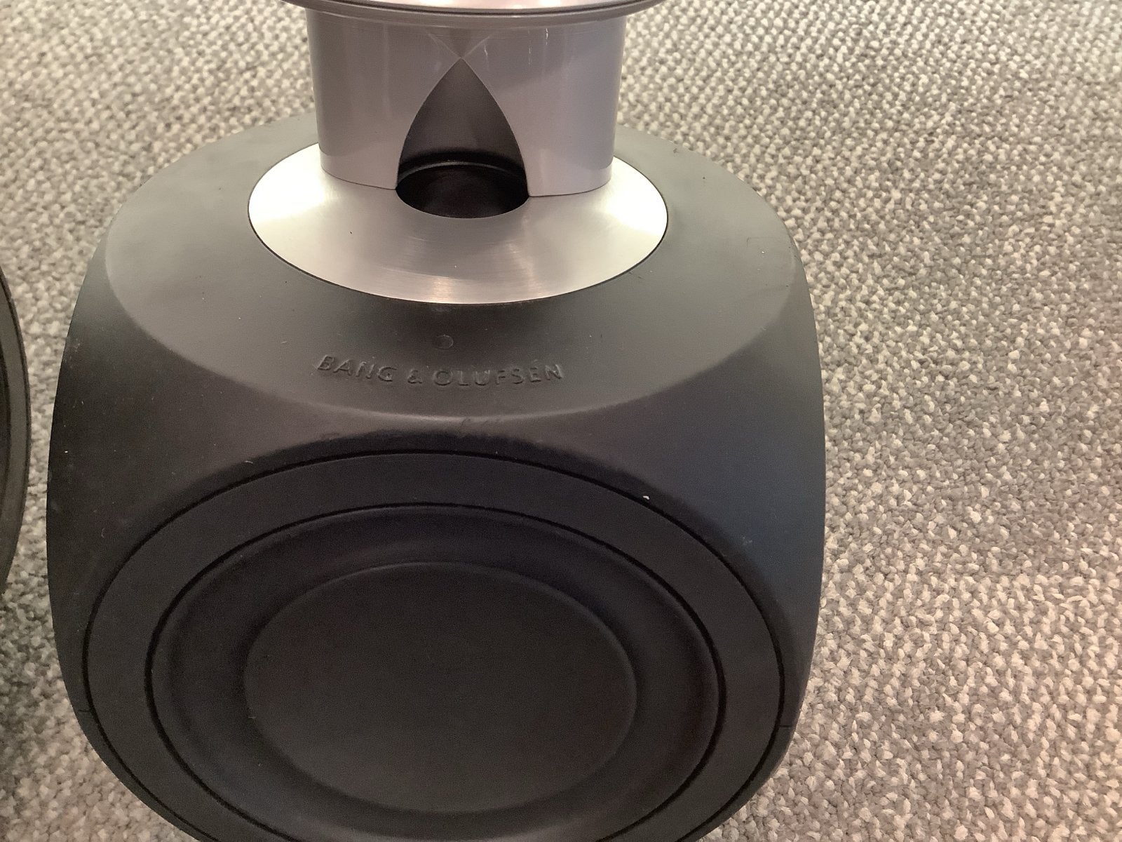 B&O Beolab 3 speakers met gebruiksporen, Overige merken, Gebruikt, Www.bang-olufsen.com, Denemarken