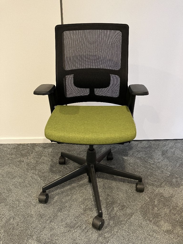 Ahrend bureaustoel, Ophalen, Zo goed als nieuw, Zwart