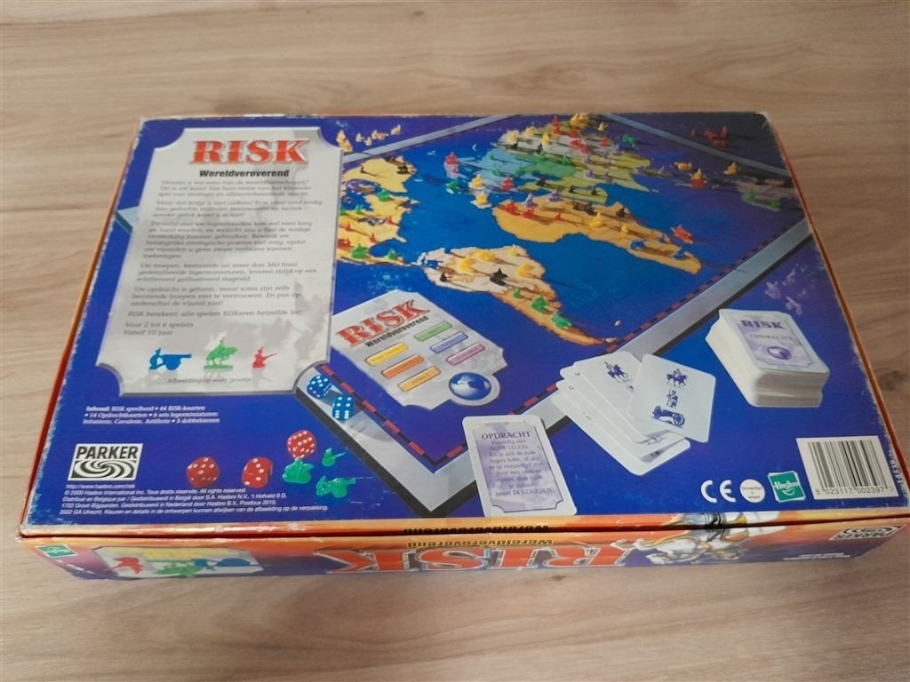 Risk Wereldverorend - s1316, Hobby en Vrije tijd, Gezelschapsspellen | Bordspellen, Verzenden, Zo goed als nieuw