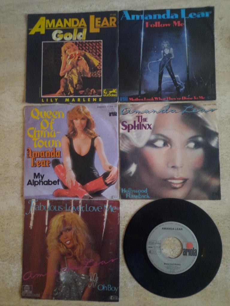 9x vinyl singels van Amanda Lear, Ophalen of Verzenden, Zo goed als nieuw, Overige formaten