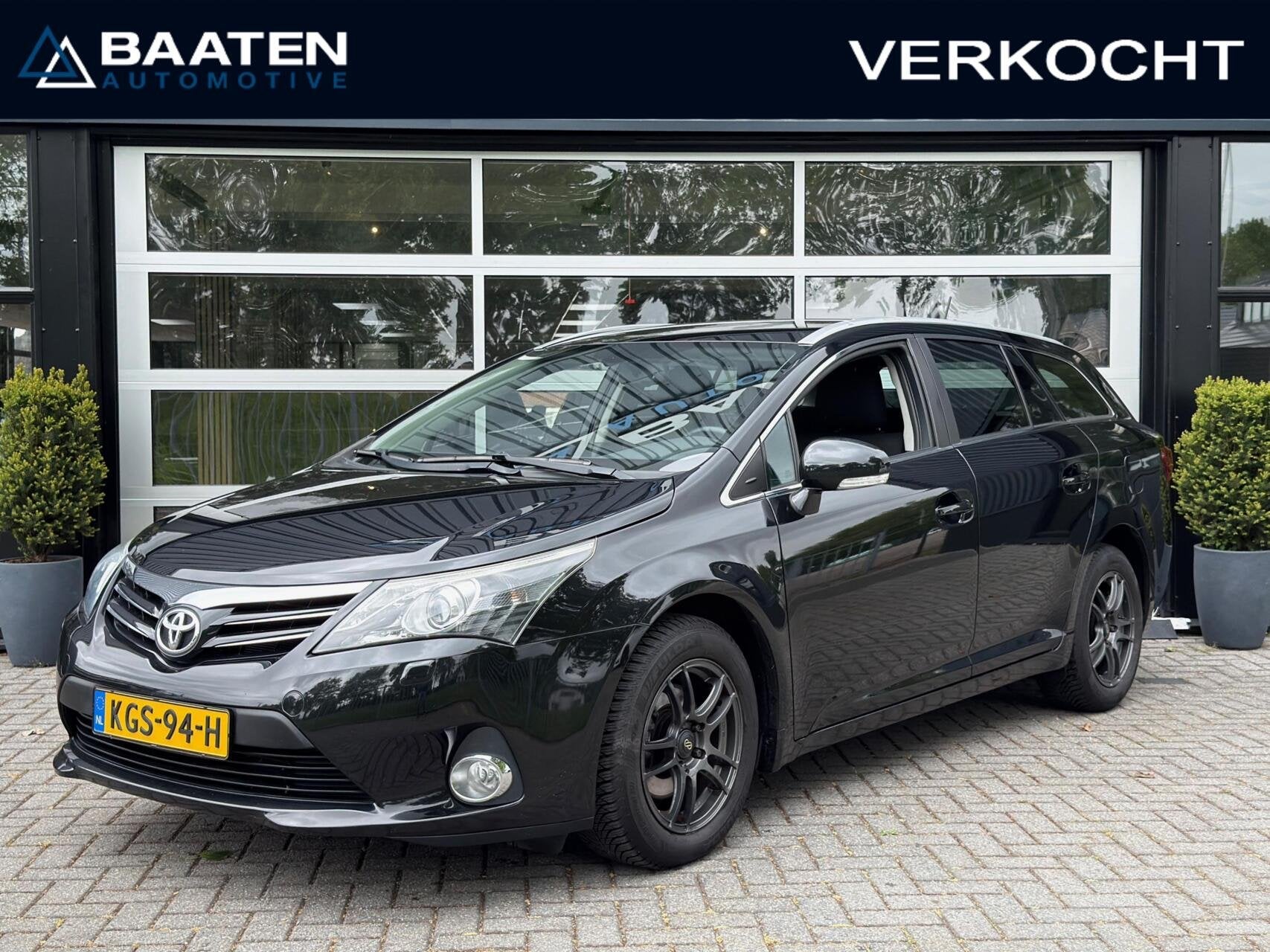 Toyota Avensis Wagon 1.8 VVTi Facelift|2e eig.|Camera|BT|Cru, Auto's, Toyota, Avensis, 4 cilinders, Handgeschakeld, 1500 kg