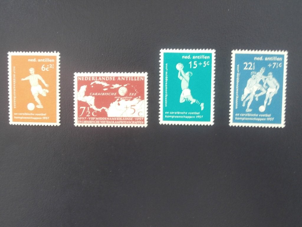 NED. ANTILLEN 1957; serie KAMPIOENSCHAP VOETBALLEN, Verzenden, Postfris, Sport