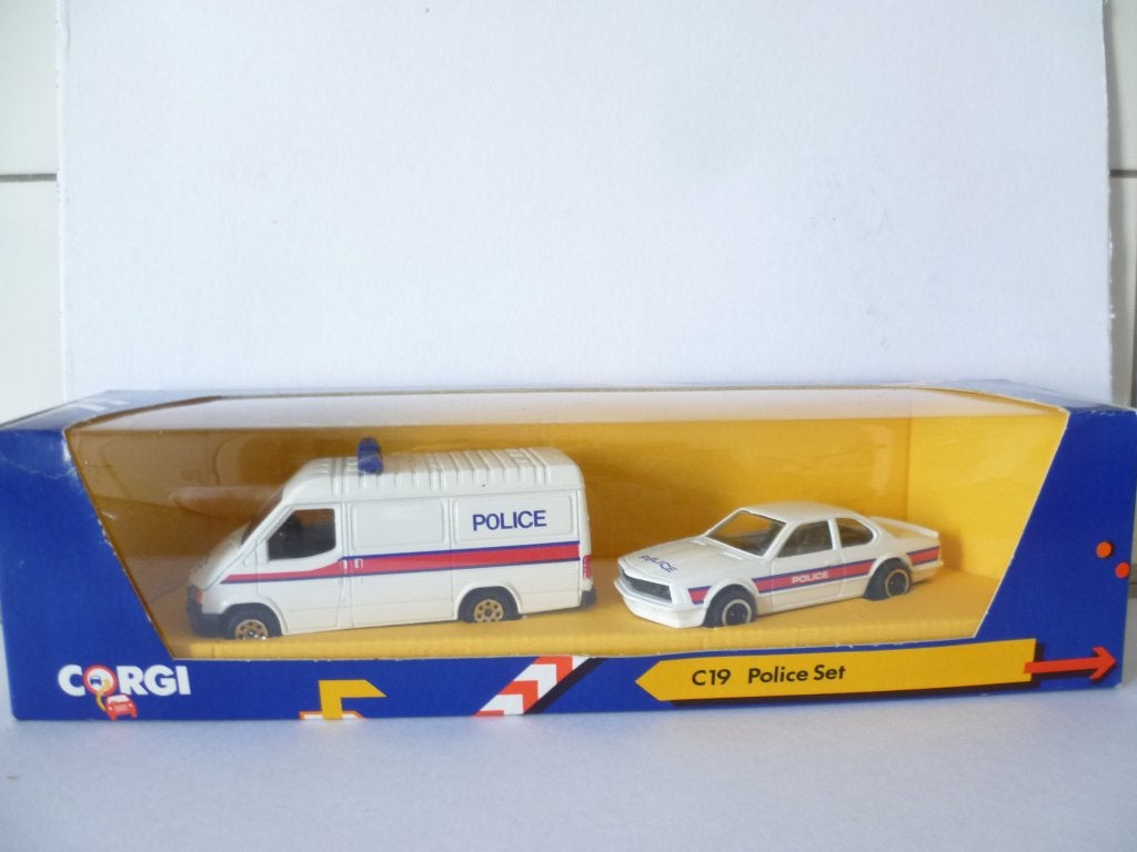 Corgi 1985 Police set BMW 635 CSI en Ford Transit Bus auto, Ophalen of Verzenden, Nieuw, Auto, Corgi