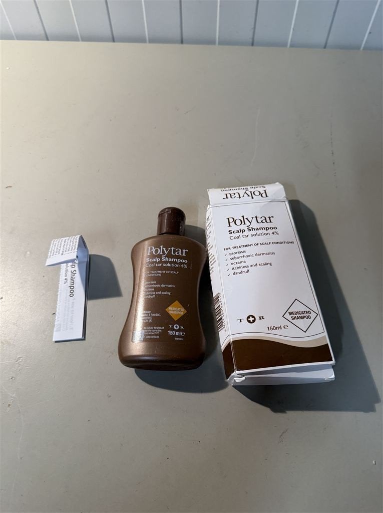 Polytar Anti-roos Shampoo - 150ml, Sieraden, Tassen en Uiterlijk, Uiterlijk | Haarverzorging, Ophalen of Verzenden, Nieuw, Pruik of Haarverlenging