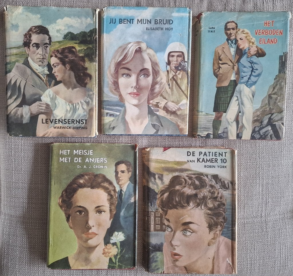 5 boeken uit de Margriet bibliotheek, Ophalen of Verzenden, Gelezen, Diverse auteurs