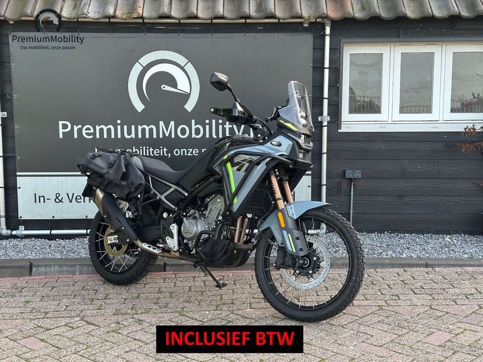 CFMOTO 450 MT (BJ 2026 / 8500 KM), Motoren, 2 cilinders, Bedrijf, Onbekend, 449 cc