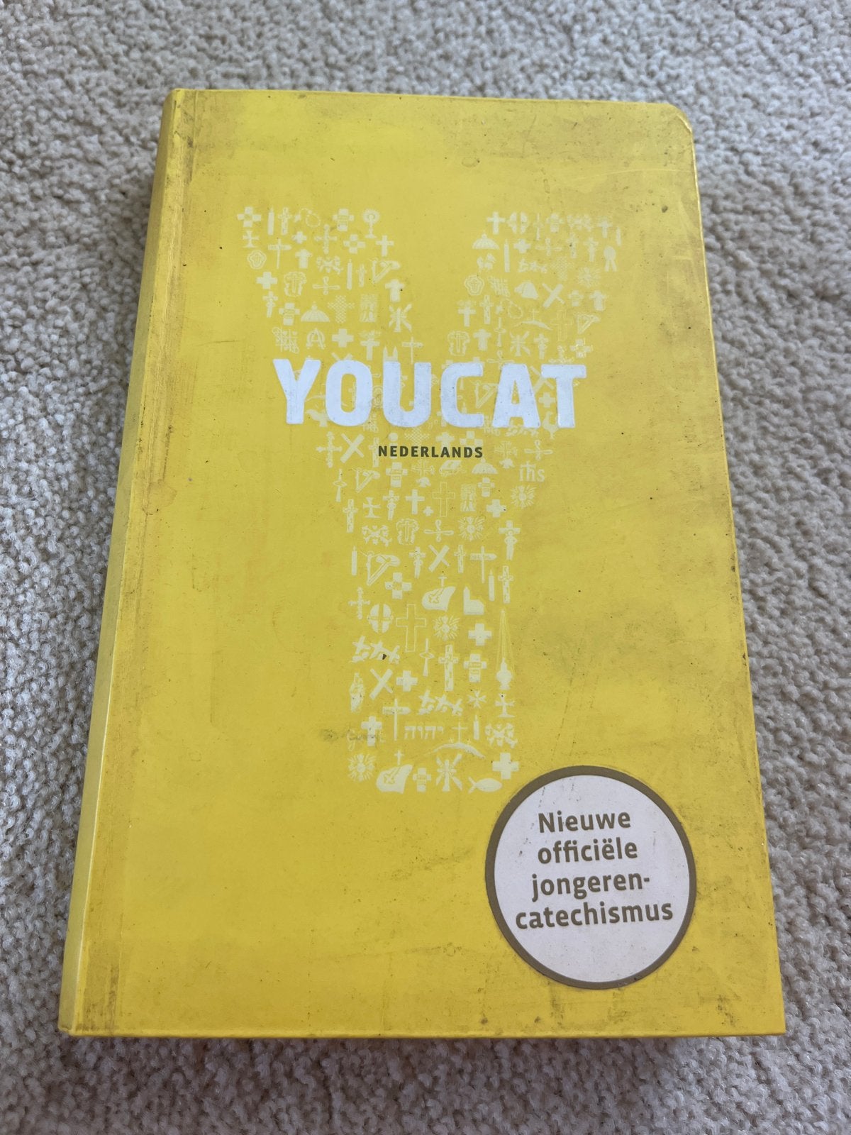 YOUCAT Nederlands - Nieuwe officiële jongerencatechismus, Boeken, Ophalen of Verzenden, Gelezen, Christendom | Katholiek