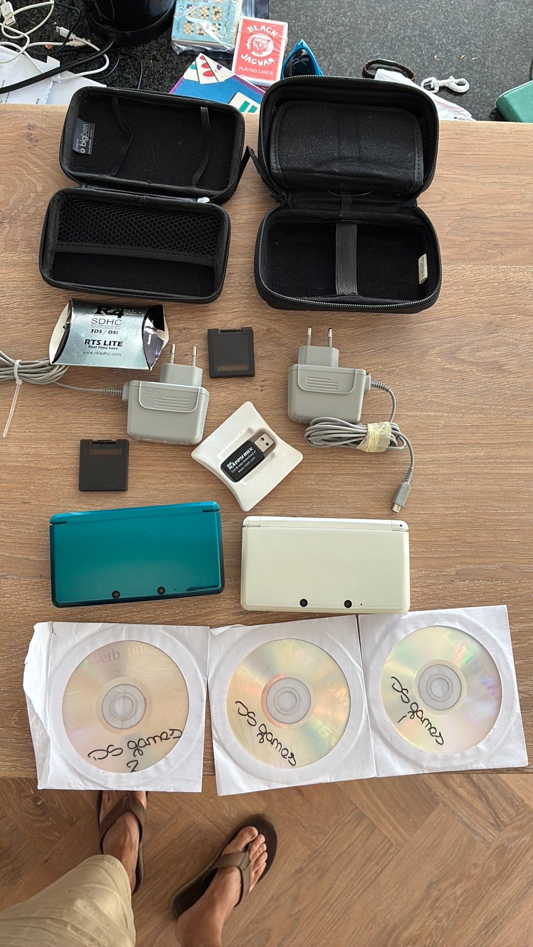 Nintendo DS 2 stuks met spellen en opladers, Spelcomputers en Games, Spelcomputers | Nintendo DS, Ophalen, Zo goed als nieuw, DS Lite