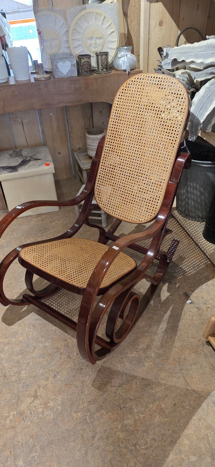 Vintage Schommelstoel met Rotan Zitting en Rugleuning, Ophalen