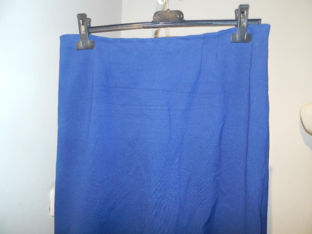 Missoni vorstelijk kobalt blauwe rok splitje achterkant IT44, Maat 38/40 (M), Knielengte, Missoni, Gedragen