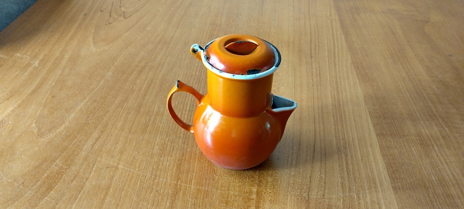 Rood-oranje theepotje, Antiek en Kunst, Antiek | Emaille, Verzenden