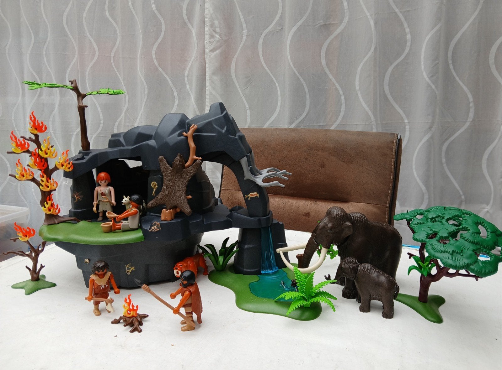Playmobil 5100/5105, Mammoet rots met holbewoners, Kinderen en Baby's, Ophalen of Verzenden, Gebruikt, Historisch