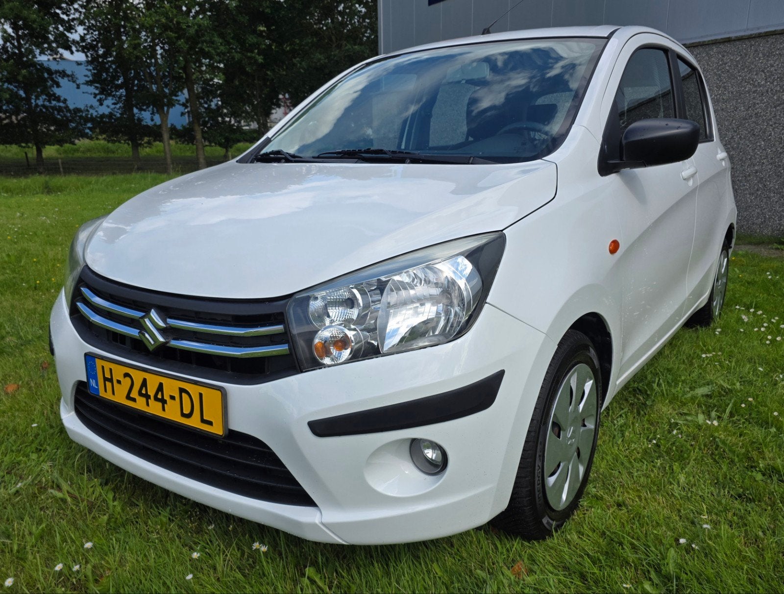 Suzuki Celerio 1.0 68PK Start/stop 2020 Wit, Auto's, Suzuki, 400 kg, Origineel Nederlands, 400 kg, Handgeschakeld