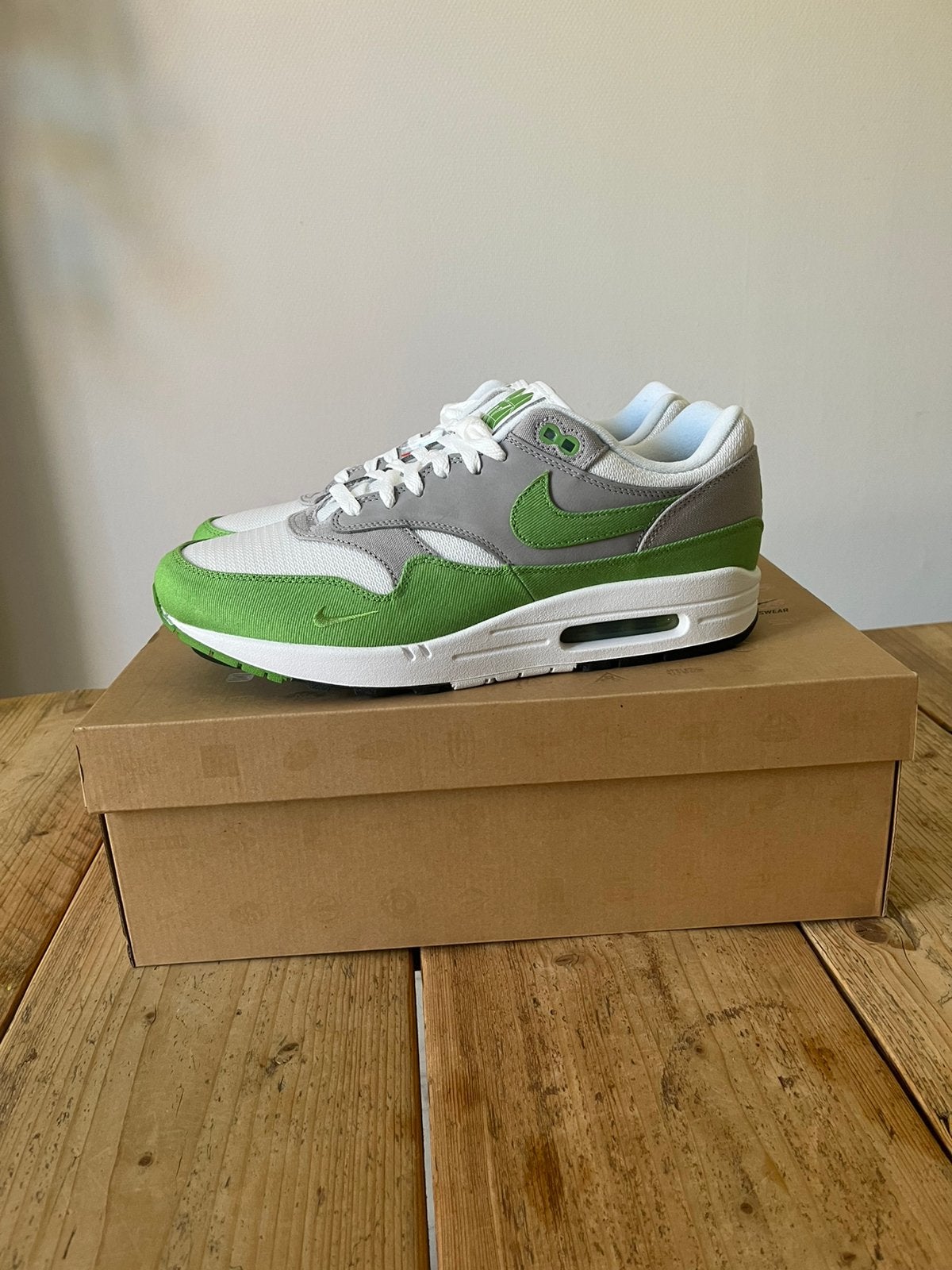 Nike Air Max 1 Patta Chlorophyll maat 46 nieuw, Overige kleuren, Nieuw, Ophalen of Verzenden, Sneakers of Gympen